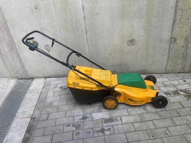 Stiga grasmaaier 48 El 1500w, Tuin en Terras, Grasmaaiers, Gebruikt, Elektrische grasmaaier, 40 t/m 49 cm, Cirkelmaaier, Opvangbak