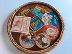 Zeldzame kaasschotel/decoratie met vintage kaaslabels, Ophalen of Verzenden