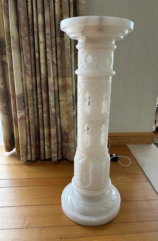 Antieke albasten zuil of  staander in marmer, Huis en Inrichting, Woonaccessoires | Zuilen en Pilaren, Zo goed als nieuw, Ophalen