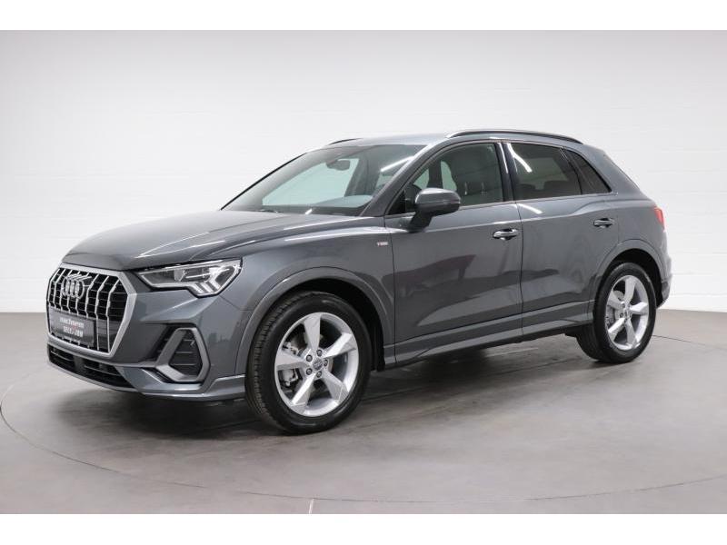 Audi Q3 2.0 TDI S-LINE QUATTRO 6MT Audi Q3 2.0 TDI S-LINE QU, Euro 6, 111 kW, 150 pk, SUV of Terreinwagen