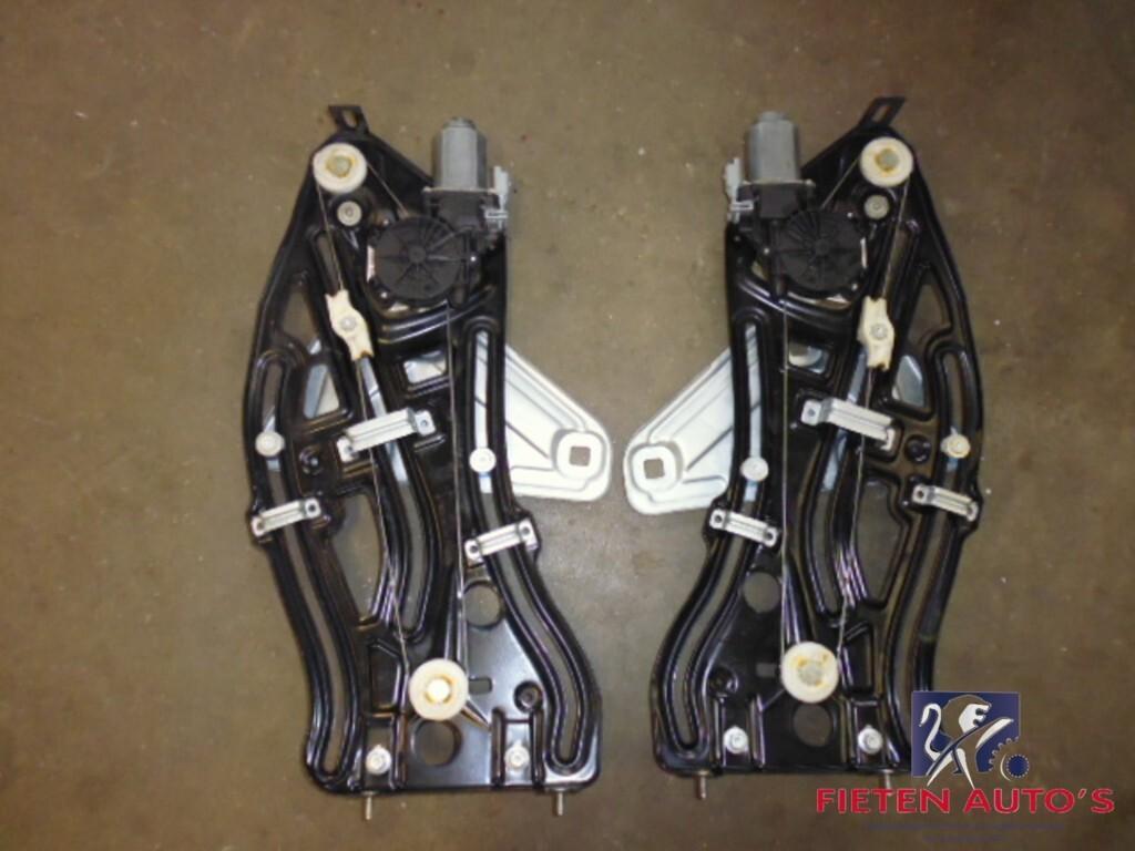 Raammechanisme achter 2-deurs Links Peugeot 207 CC 1.6 VTi, Gebruikt, Peugeot, Peugeot