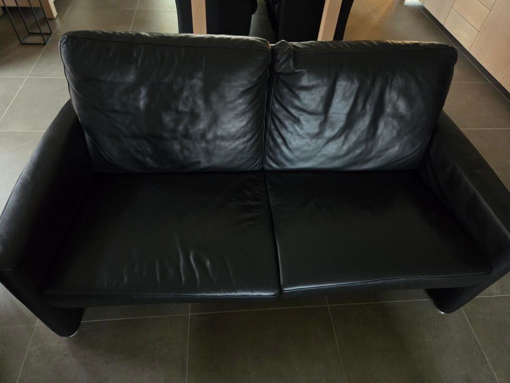 Leder salon  Shillig, Ophalen