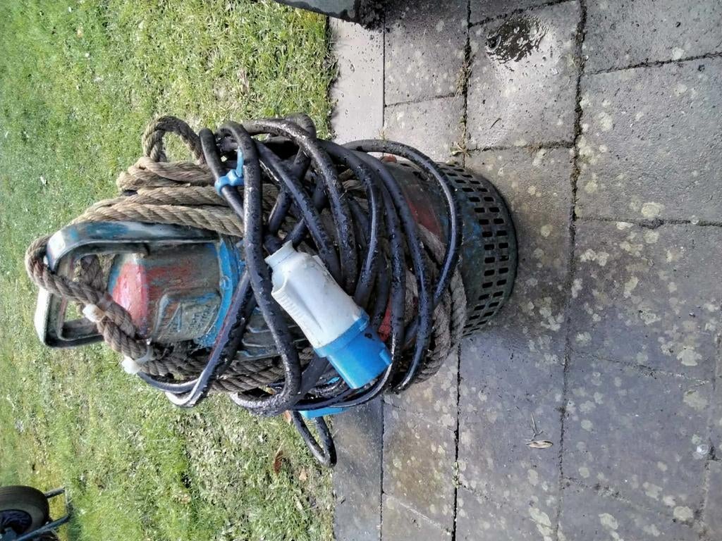 Pompe à eau, Bricolage & Construction, Tuyaux & Évacuations, Enlèvement