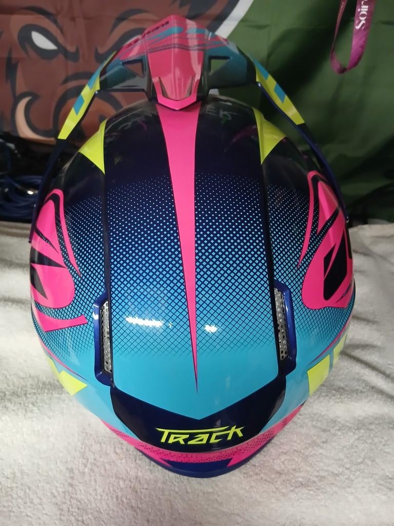 Casque moto cross, Enlèvement