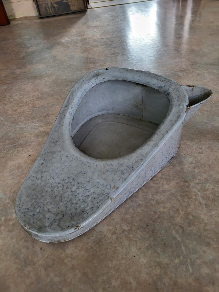 Antieke geëmailleerde ondersteek en keramische ondersteek, Ophalen