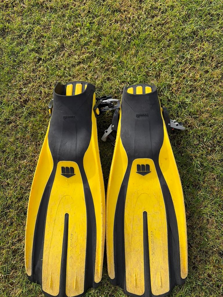 Gele Maris vinnen, Watersport en Boten, Ophalen, Zo goed als nieuw