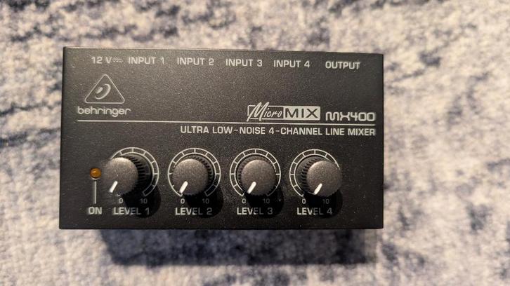 Behringer MicroMix MX400, Musique & Instruments, Tables de mixage, Comme neuf, Moins de 5 canaux, Enlèvement