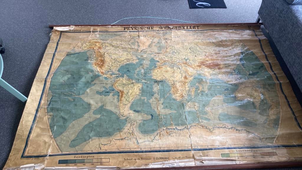 Pfysische wereldkaart, Ophalen, Gebruikt