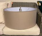 Grote lamp kleur taupe, Huis en Inrichting, Lampen | Hanglampen, Ophalen, Zo goed als nieuw, Stof, Minder dan 50 cm