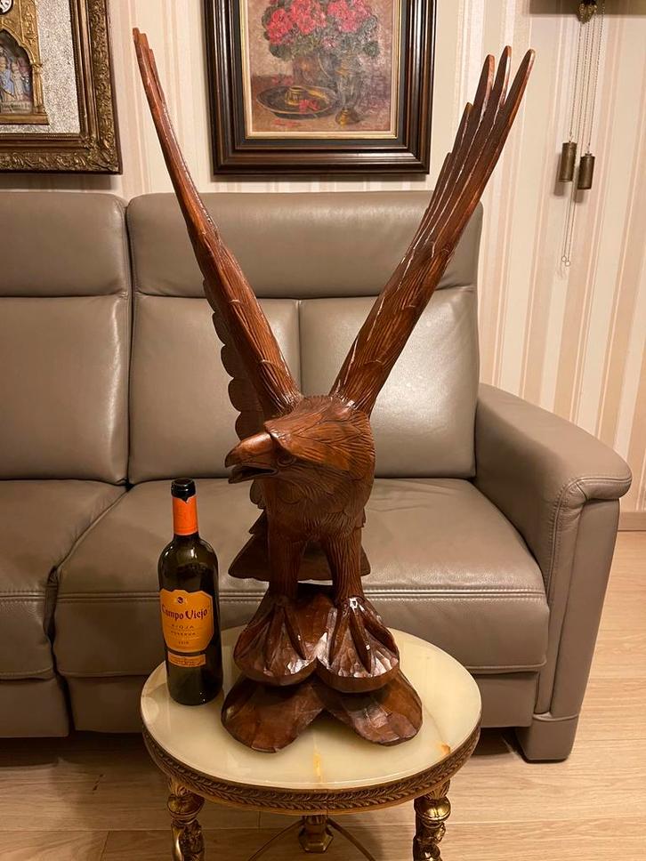 XL arend, met de hand uit één stuk notelaar gesneden, 78 cm, Antiquités & Art, Art | Sculptures & Bois, Enlèvement