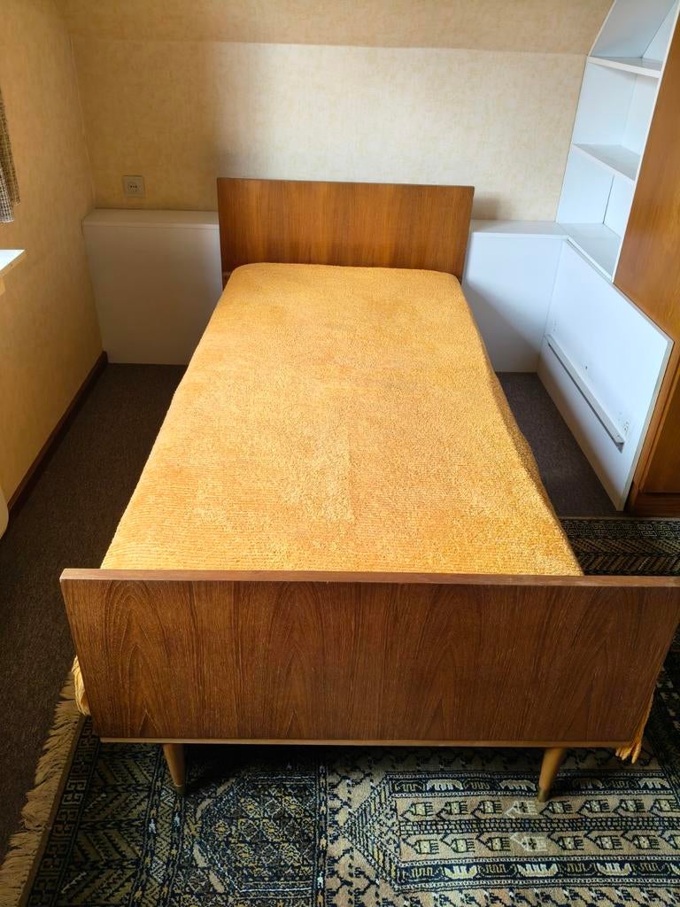 Lit simple vintage, Enlèvement