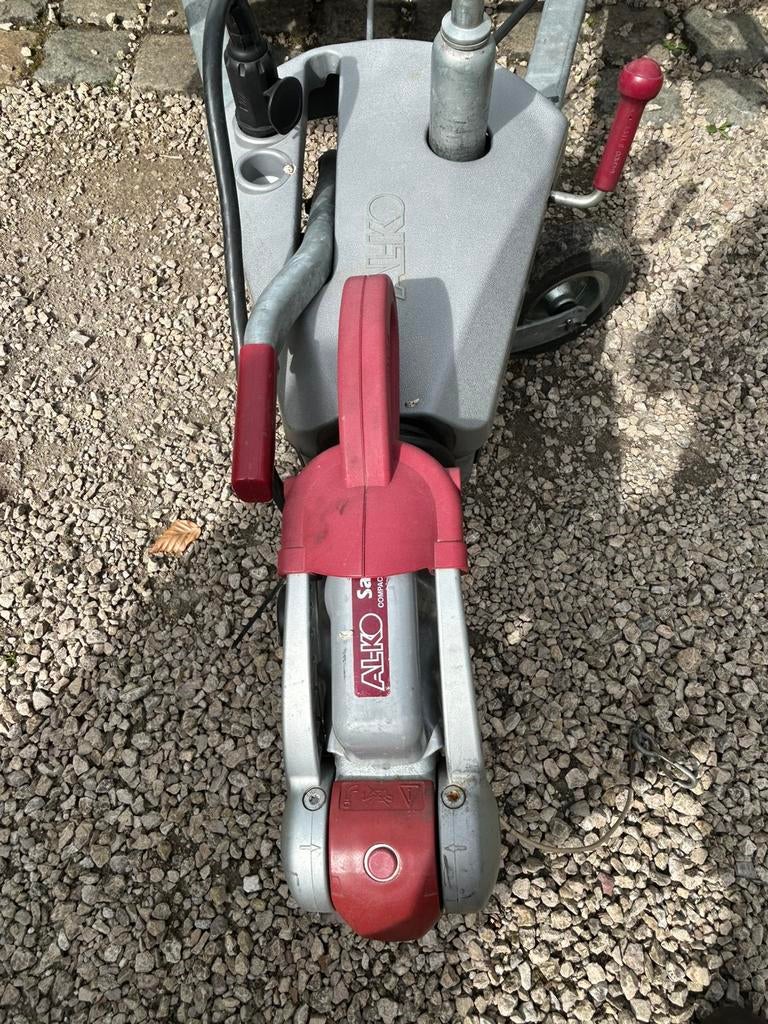 Knaus sudwind 400 fd, Vast bed, 4 tot 5 meter, Knaus, Luifel