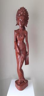 BALINEES HOUTEN BEELD VAN VROUW  93 cm, Antiek en Kunst, Kunst | Beelden en Houtsnijwerken, Ophalen, Beeld, Vrouw