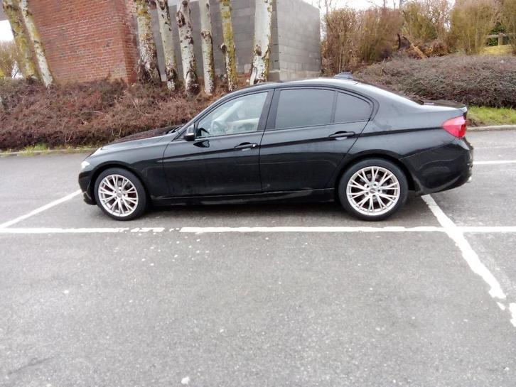 Bmw 318, Auto's, BMW, Particulier, 3 Reeks, ABS, Achteruitrijcamera, Adaptieve lichten, Airbags, Airconditioning, Bluetooth, Boordcomputer