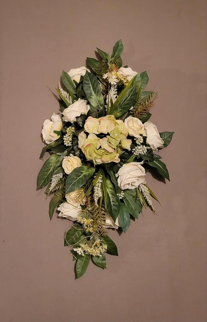 Groot graf bloemstuk (kunstbloemen), Maison & Meubles, Accessoires pour la Maison | Couronnes, Comme neuf, Enlèvement