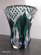 Vase Val Saint-Lambert-Cristal doublé vert émeraude-Signé, Antiquités & Art, Enlèvement ou Envoi