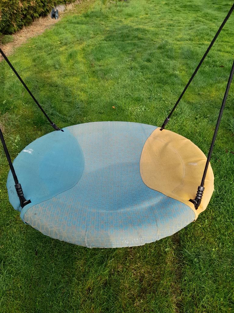 Balançoire nid d’oiseau, Enlèvement, Utilisé