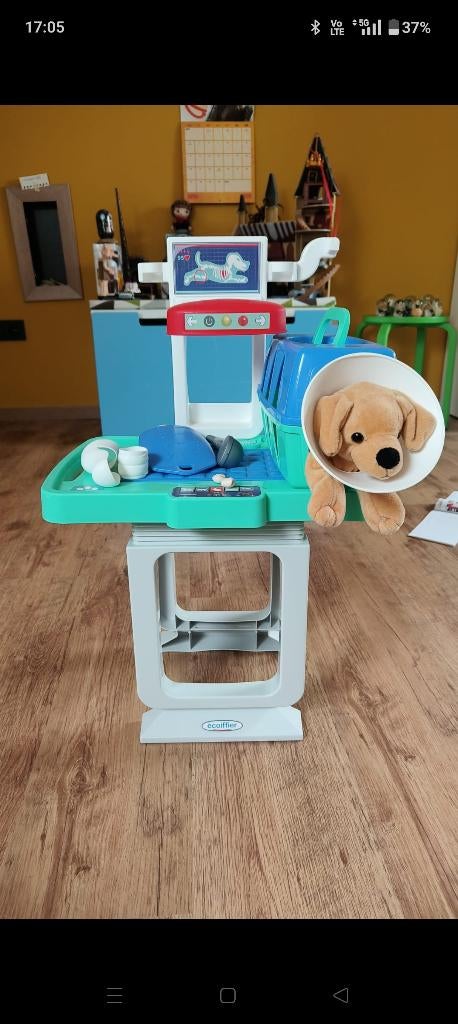 Speelgoed dierenkliniek met hondje, Ophalen, Gebruikt