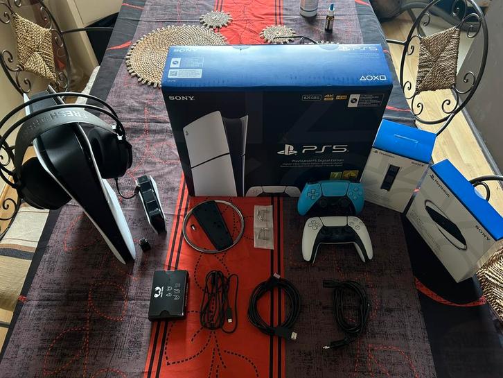 Playstation 5, slim digital, 825gb, nouvelle génération., Consoles de jeu & Jeux vidéo, Consoles de jeu | Sony PlayStation 5, Comme neuf