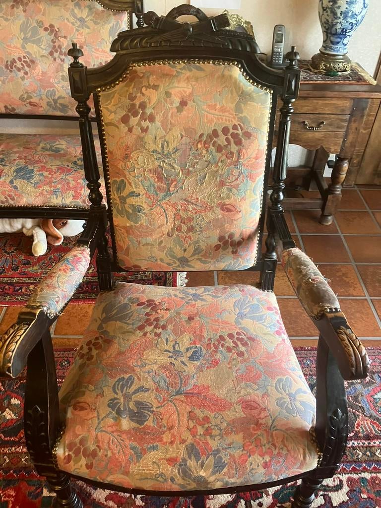 Mooi antiek salon, Ophalen