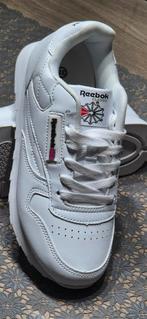 Reebok classic sportschoenen maat 37., Sports & Fitness, Basket, Enlèvement ou Envoi