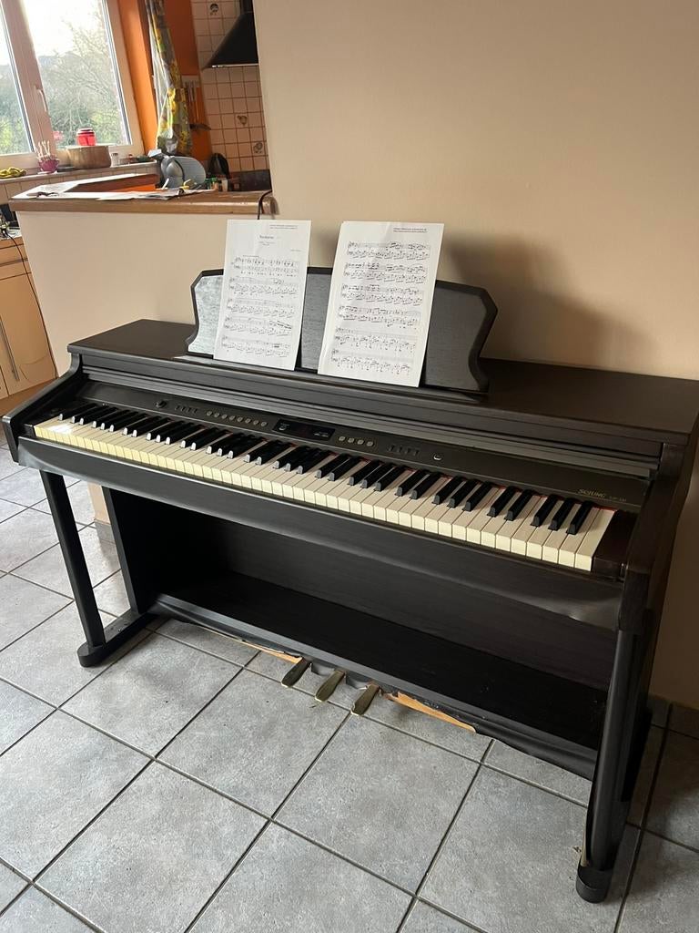 Piano sejung sjp-330, Musique & Instruments, Pianos, Utilisé, Piano, Noir, Enlèvement