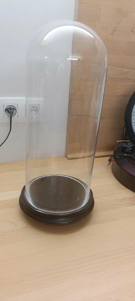 Glazen wereldbol op houten voet - vintage, Antiek en Kunst, Ophalen