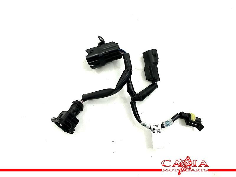 FAISCEAU DE CÂBLAGE MOTEUR Street Triple 765 RS 2017-2019, Motos, Dhr. S. di Majo, Utilisé, Info@cama-motorparts.nl, P.J. Troelstraweg 8 8
3144 CX  MAASSLUIS, NL