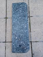 Plaque, tablette de marbre noir pour convecteur