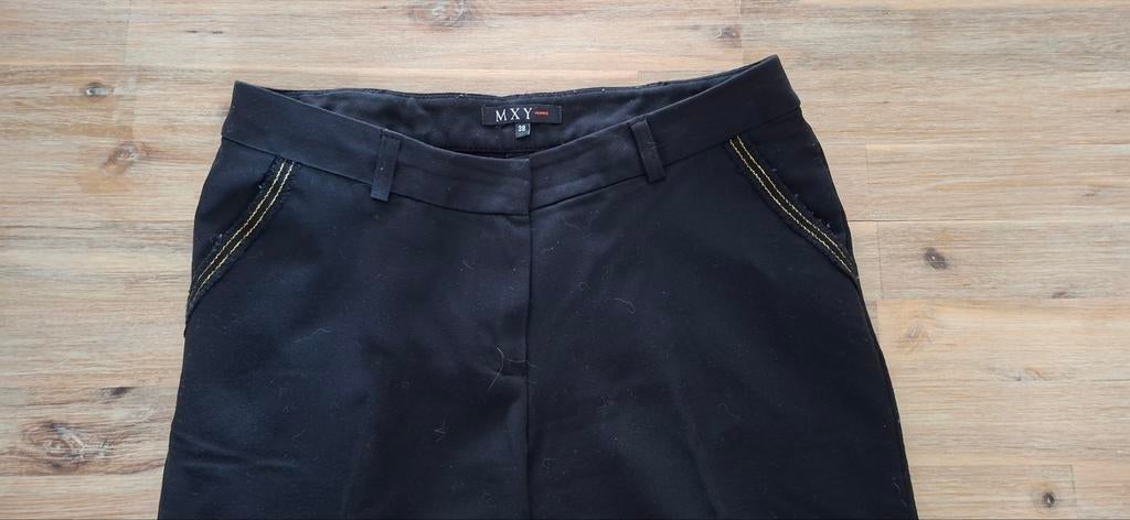 Zwarte broek maat 38/40, Kleding | Dames, Broeken en Pantalons, Ophalen of Verzenden, Gedragen, Maat 38/40 (M), Zwart