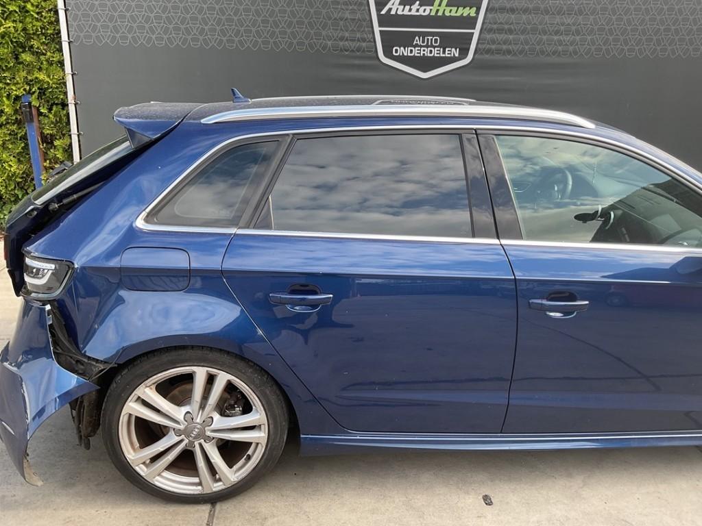 PORTE DROITE ARRIÈRE Audi A3 Sportback (8VA / 8VF), Utilisé, Arrière, Audi, Porte
