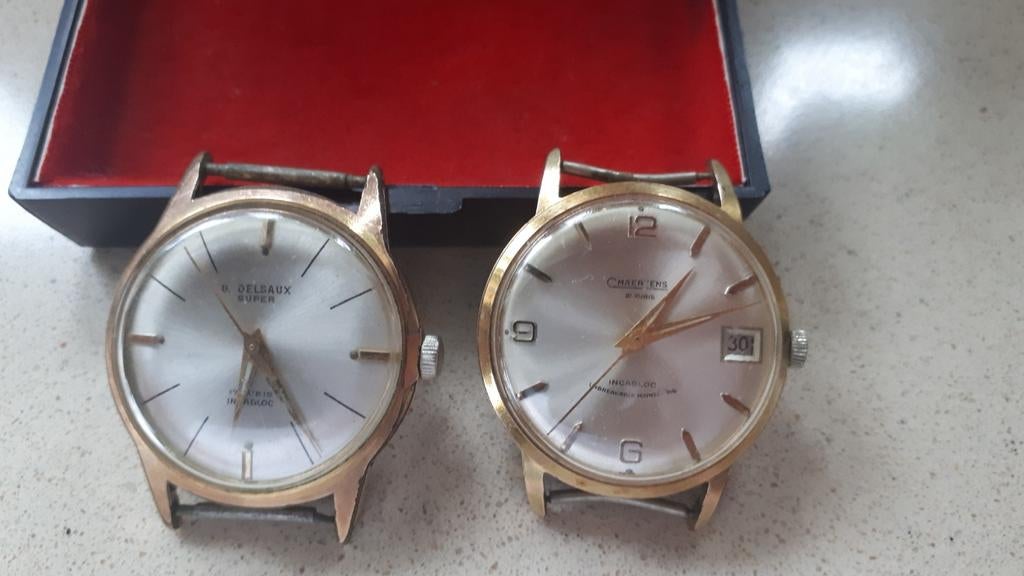 Montres-bracelets pour hommes, Enlèvement