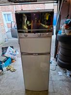 Four à gaz combiné réfrigérateur-congélateur Dometic C40/110, Caravanes & Camping, Particulier, Réfrigérateur