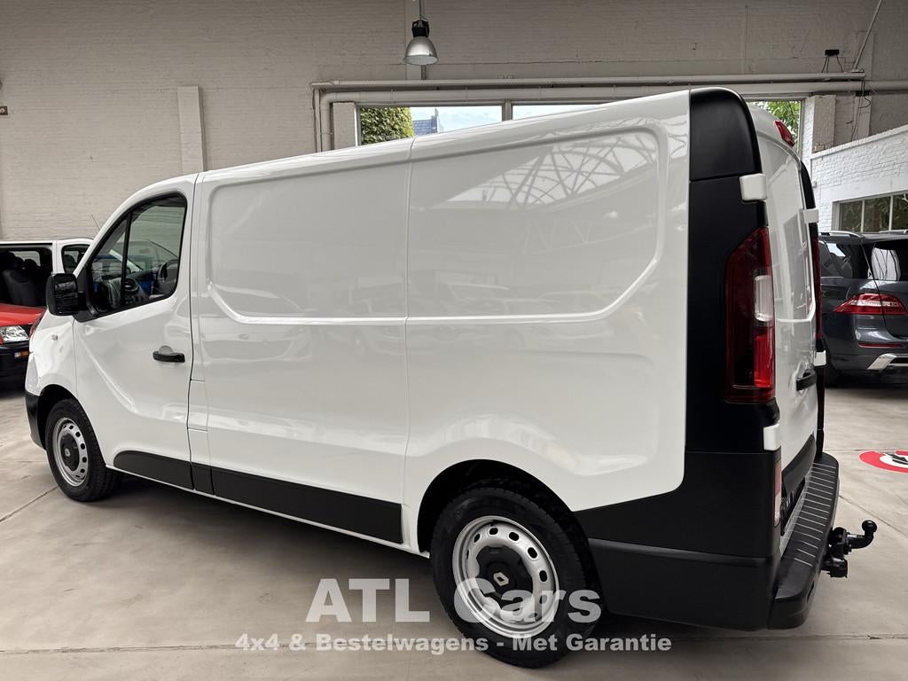 Renault Trafic 1.6D | EURO 6B | LICHTE VRACHT | TREKHAAK, Entreprise, 3 places, Noir, Diesel