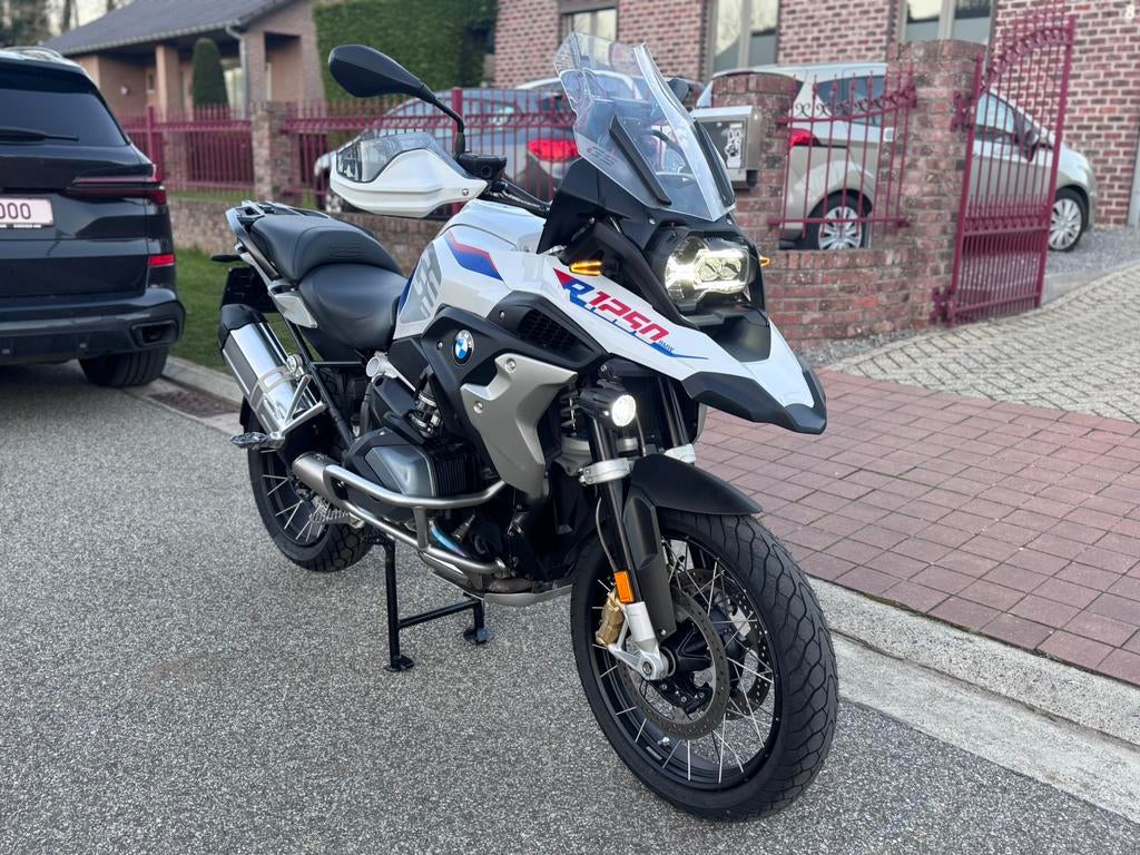 BMW R1250 GS RALLYE 2021, Motoren, Motoren | BMW, Handvatverwarming, 2 cilinders, Occasion, Motorrijbewijs A