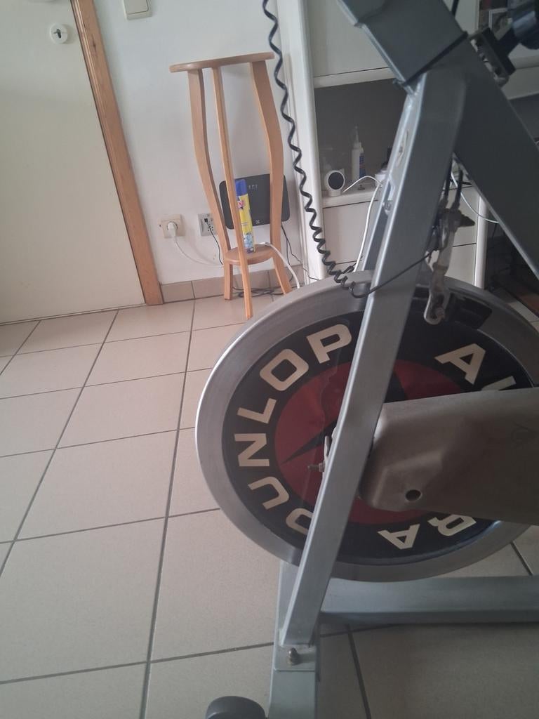 Dunlop fiets trainer, Ophalen