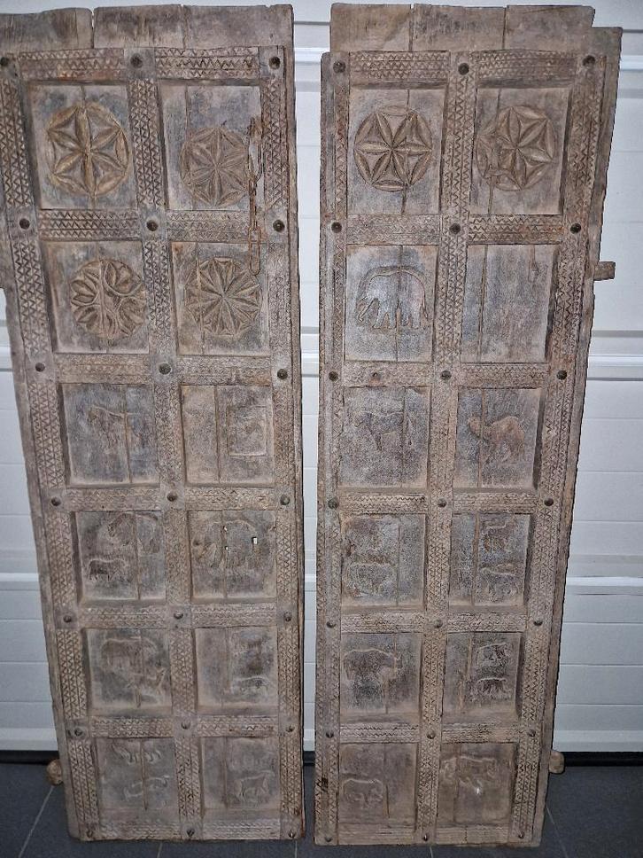 Koppel hele oude mooie antieke Oosterse deuren, Antiek en Kunst, Curiosa en Brocante, Ophalen
