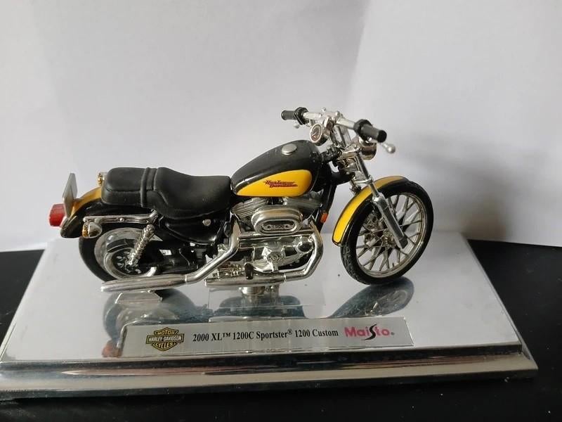 schaalmodel Harley Davidson Sportster 1200 Custom, Verzamelen, Ophalen of Verzenden, Zo goed als nieuw, Motoren