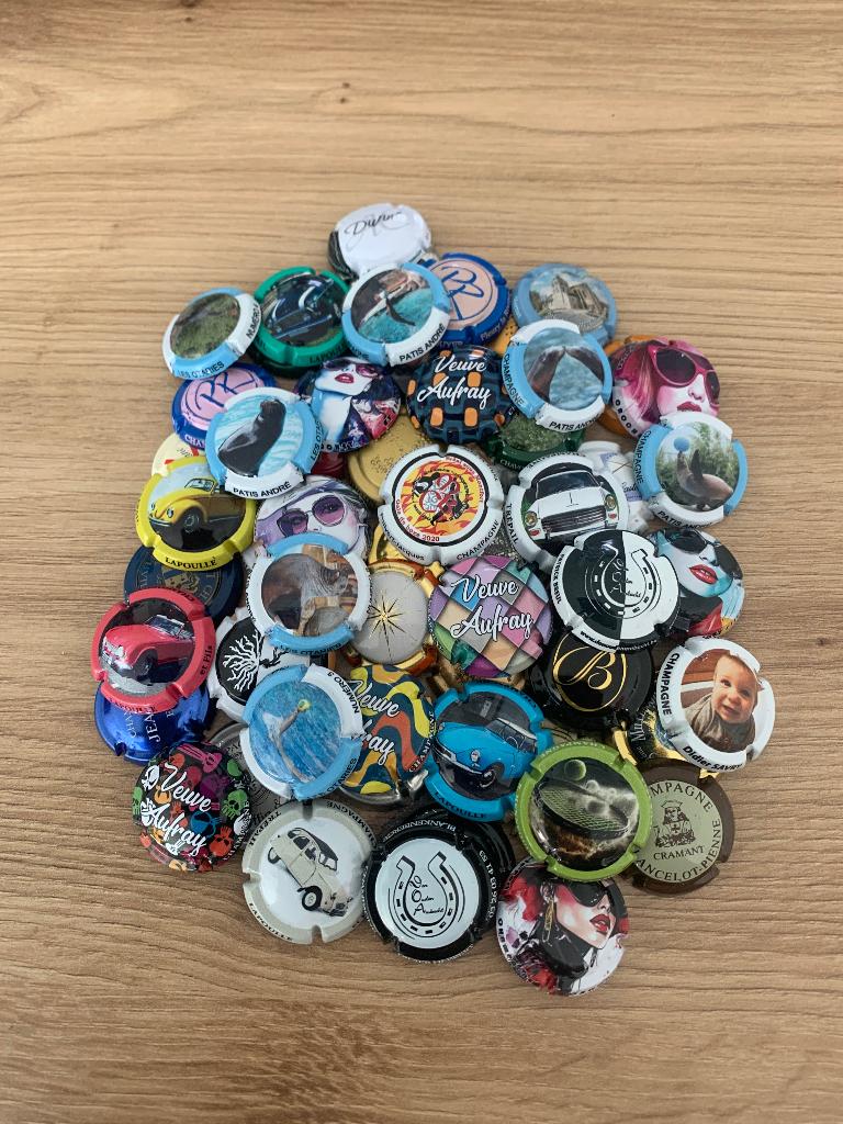 Lot p1 : ca 80 champagne capsules, Verzamelen, Complete verzamelingen en Collecties, Ophalen of Verzenden