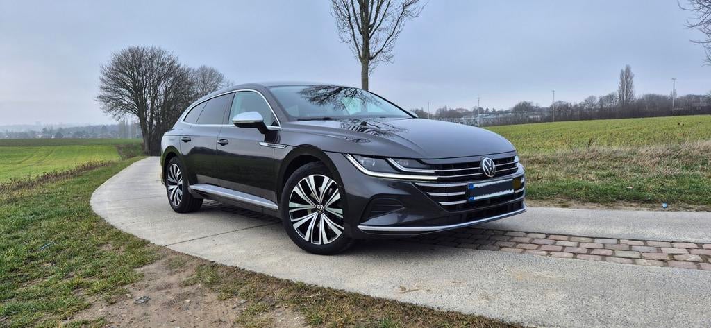 VW Arteon 2.0TDi 110km 1ier propriétaire, Autos, Cuir, 110 kW, Entreprise, Carnet d'entretien
