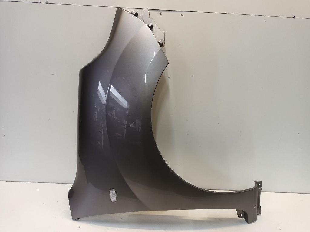 Voorscherm rechts Renault Kangoo, Onderdelen@venauto.nl, Van der Ven Autorecycling B.V., Gebruikt, Ettenseweg 76, 4706 PB Roosendaal, The Netherlands