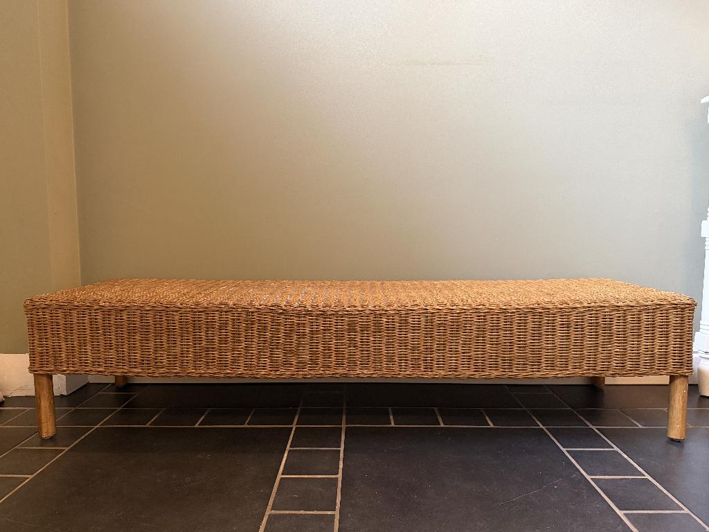 banc en rotin, peut également être utilisé comme table, Moins de 75 cm, Osier ou Rotin, Moins de 150 cm, Banc droit