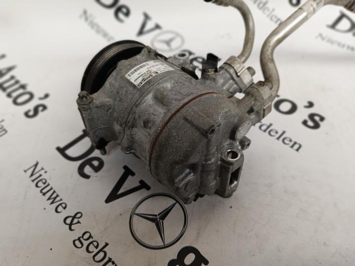 Pompe clim d'un Mercedes Vito, Autos : Pièces & Accessoires, Autres pièces automobiles, Mercedes-Benz, Utilisé, 3 mois de garantie
