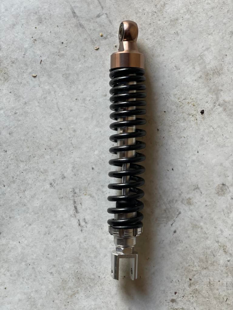 Regelbare schroefveer booster spirit, Fietsen en Brommers, Ophalen of Verzenden, Zo goed als nieuw