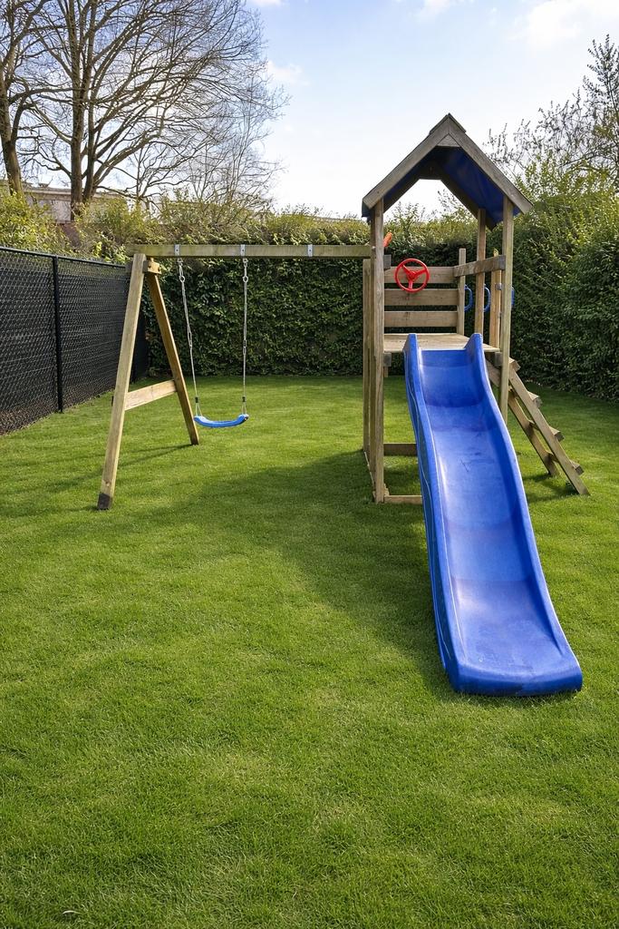 Glijbaan met schommel van wickey, Ophalen, Gebruikt, Glijbaan