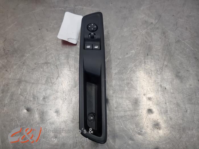 Elektrisch Raam Schakelaar van een Toyota Pro-Ace, Gebruikt, -, -, Ophalen of Verzenden