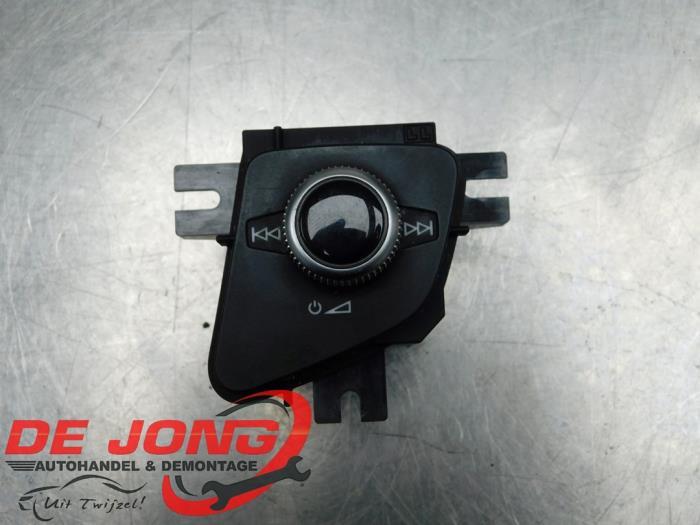 Panneau commande radio d'un Audi Q7, Autos : Pièces & Accessoires, Tableau de bord & Interrupteurs, Audi, Utilisé, 3 mois de garantie