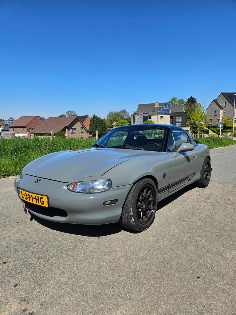 Mazda MX-5 1.6i, Auto's, Mazda, Particulier, Benzine, Zilver of Grijs, Grijs, Ophalen of Verzenden