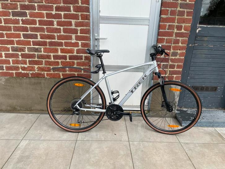 Trek Dual Sport 3 (2019) - taille L - très bon état - 300€, Vélos & Vélomoteurs, Vélos | Hommes | Vélos de sport & Vélo de randonnée