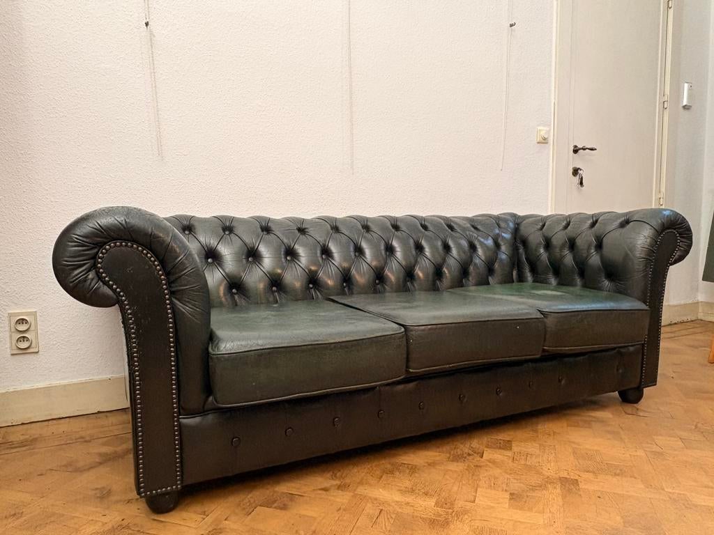Echte vintage Chesterfield sofa – UK – jaren 1950, Antiek en Kunst, Antiek | Meubels | Stoelen en Sofa's, Ophalen